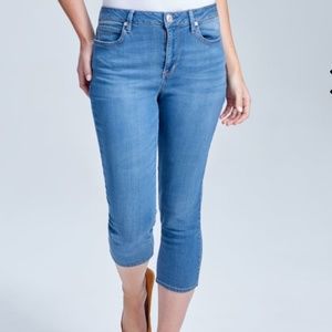 SEVEN7 CAPRI JEANS